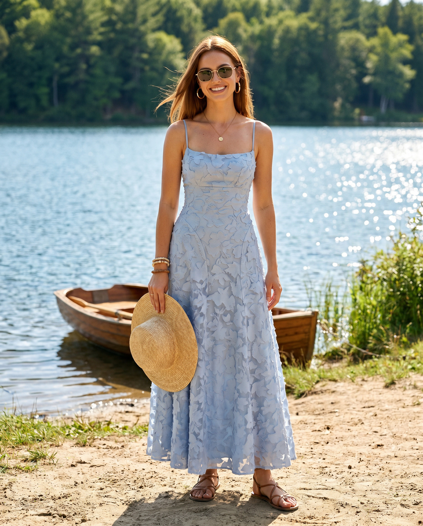 LAURA - Vestido Satinado con Escote en V